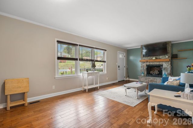 118 Whitley Road, Morganton, NC 28655