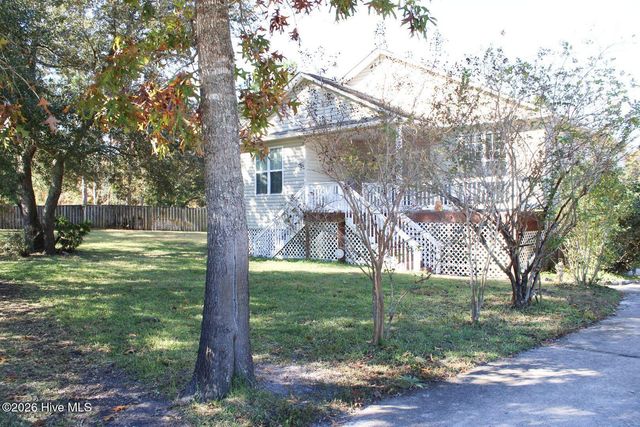 1911 Gastonia Road, Southport, NC 28461