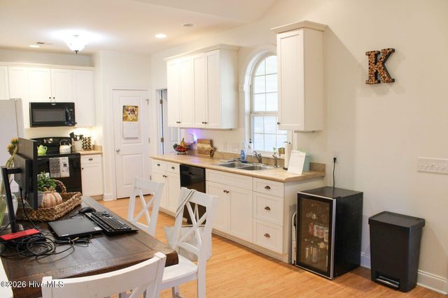 1911 Gastonia Road, Southport, NC 28461