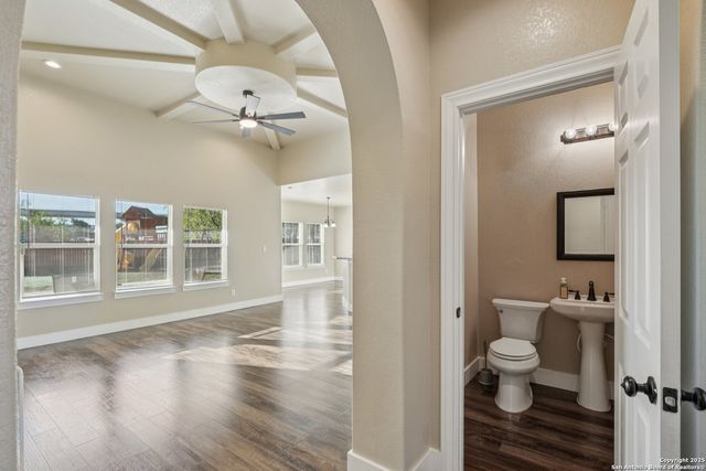 8366 Ventura Blvd, Schertz, TX 78154