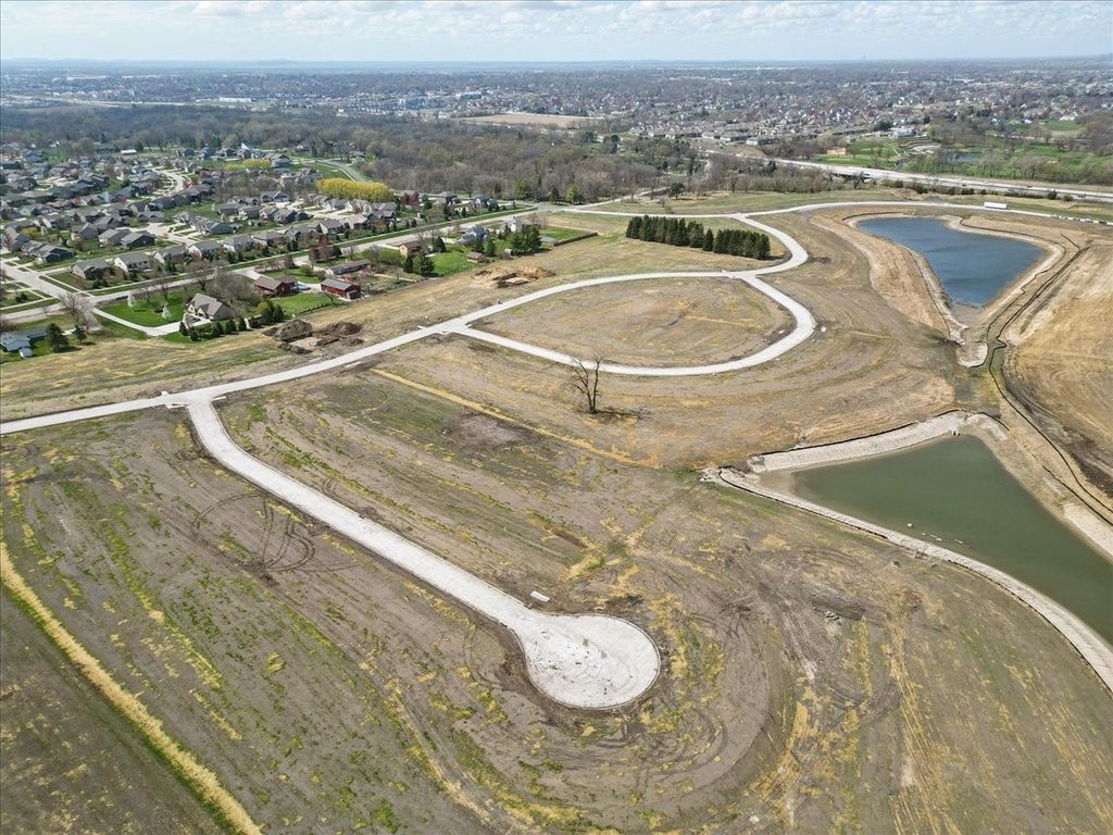 1918 NE Pond View Court, Ankeny, IA 50021