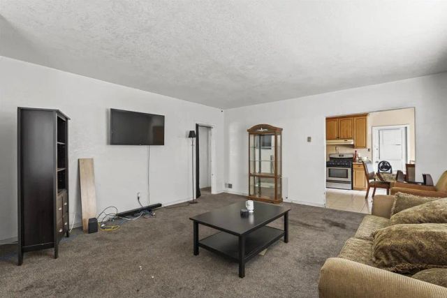 127 W 5Th Avenue, Escondido, CA 92025