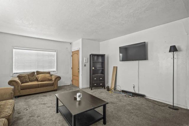 127 W 5Th Avenue, Escondido, CA 92025