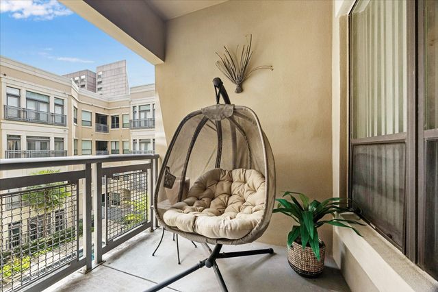 1901 Post Oak Boulevard 3216, Houston, TX 77056