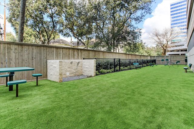 1901 Post Oak Boulevard 3216, Houston, TX 77056