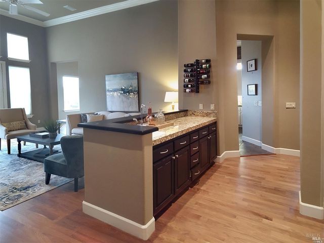 1161 Castle Oaks Dr, Napa, CA 94558