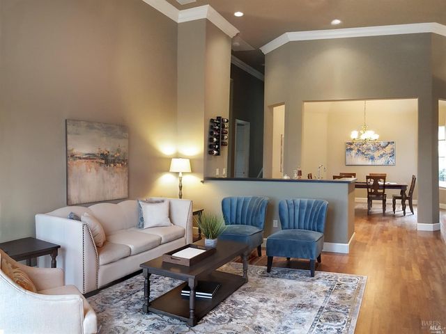 1161 Castle Oaks Dr, Napa, CA 94558