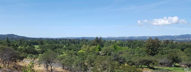 1161 Castle Oaks Dr, Napa, CA 94558