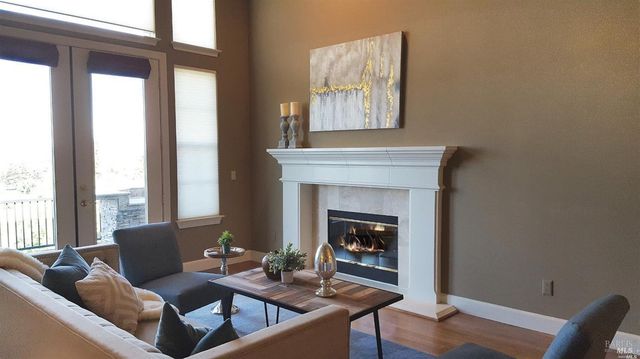 1161 Castle Oaks Dr, Napa, CA 94558