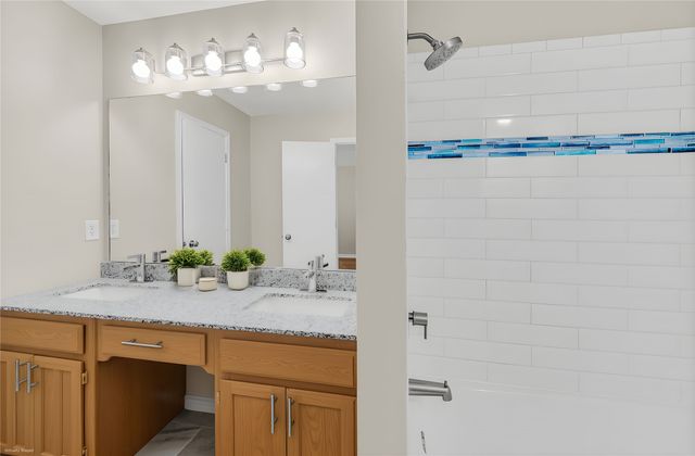 6610 Glen Falls Drive, Arlington, TX 76001