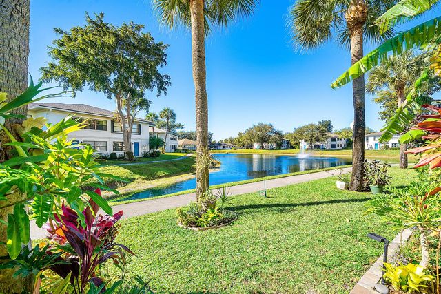 2016 SW 29th Court 5b1, Delray Beach, FL 33445