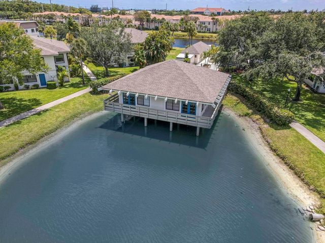 2016 SW 29th Court 5b1, Delray Beach, FL 33445