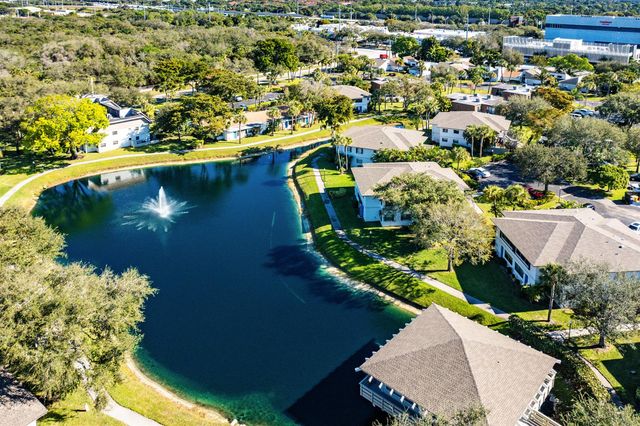 2016 SW 29th Court 5b1, Delray Beach, FL 33445