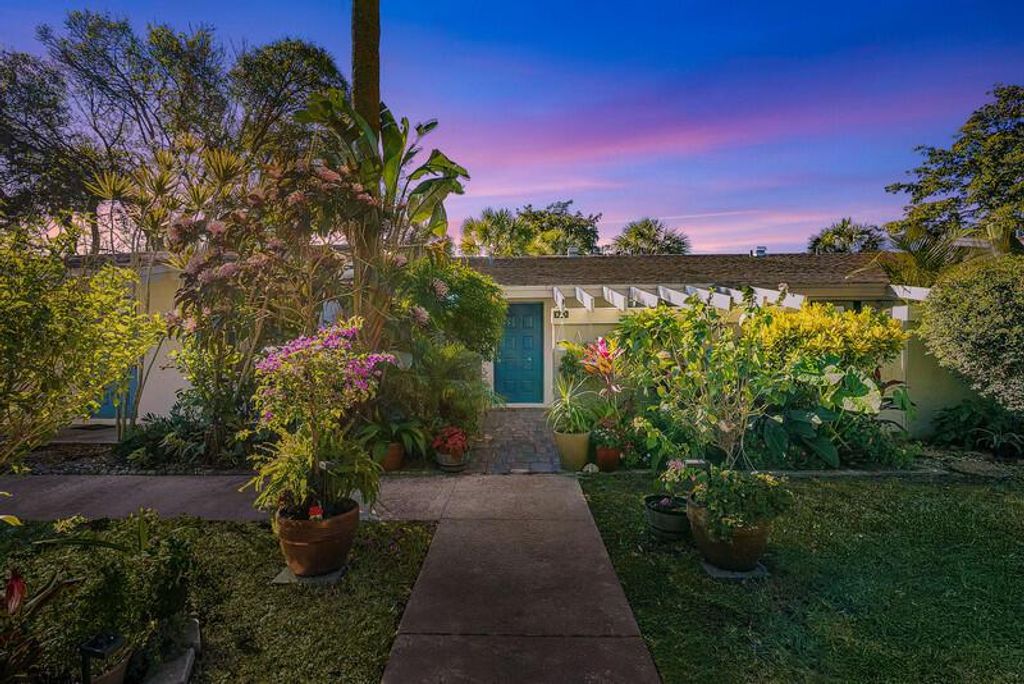 2016 SW 29th Court 5b1, Delray Beach, FL 33445