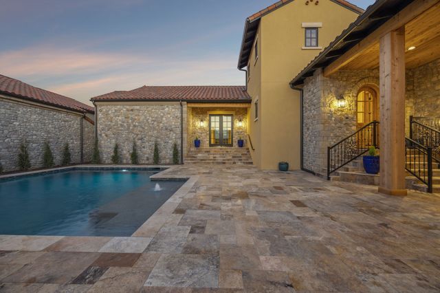 16 Catalonia Drive, Westlake, TX 76262