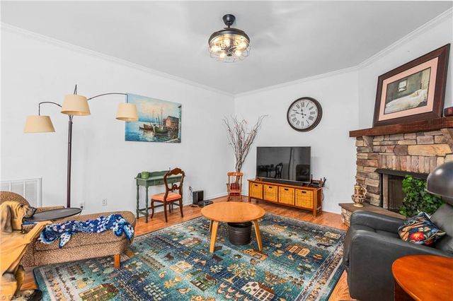 841 Lisa Run Court, Kernersville, NC 27284