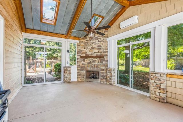 841 Lisa Run Court, Kernersville, NC 27284