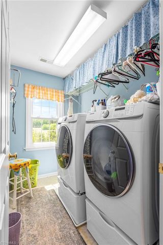 841 Lisa Run Court, Kernersville, NC 27284