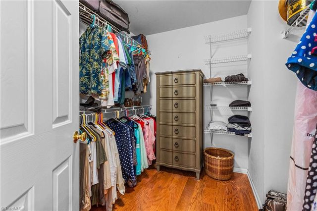 841 Lisa Run Court, Kernersville, NC 27284
