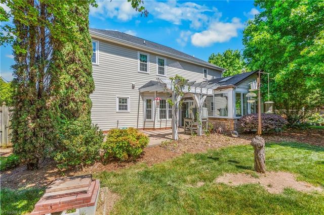 841 Lisa Run Court, Kernersville, NC 27284