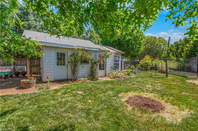 841 Lisa Run Court, Kernersville, NC 27284