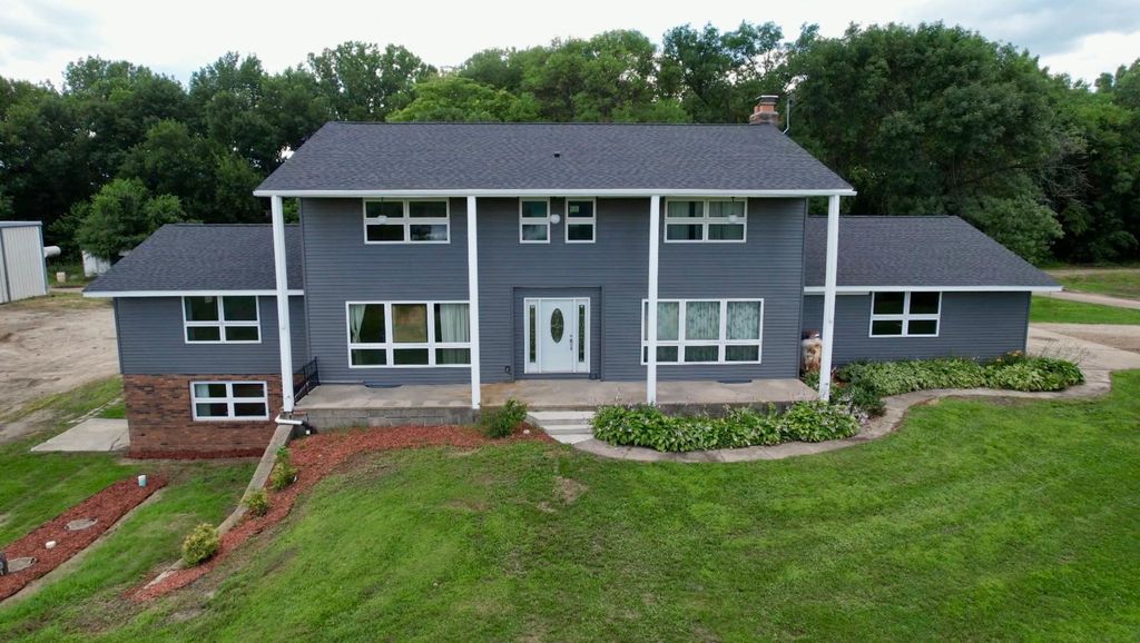 6455 7th Avenue NW, Saint Johns Twp, MN 56201