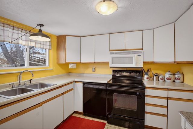 110 Barnickel Street, Chartiers, PA 15347