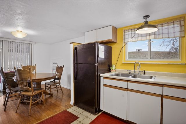 110 Barnickel Street, Chartiers, PA 15347