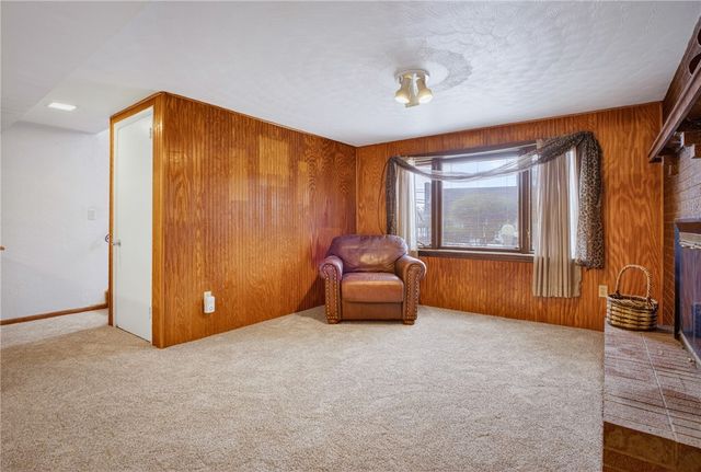 110 Barnickel Street, Chartiers, PA 15347