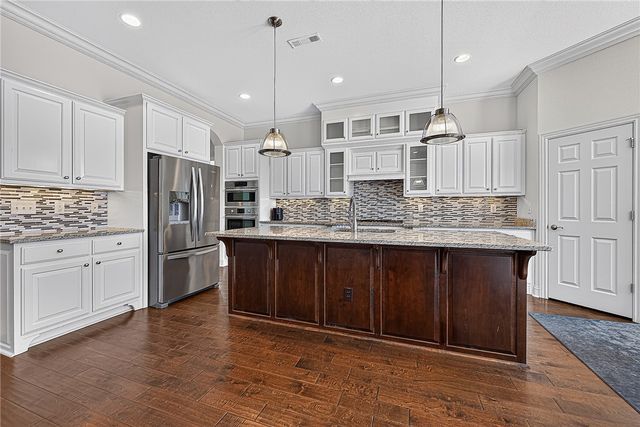 3791 Spanish Bay Place, Fayetteville, AR 72701