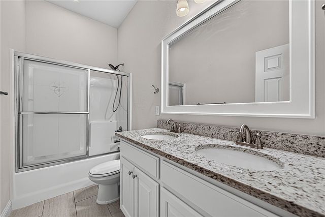 3791 Spanish Bay Place, Fayetteville, AR 72701