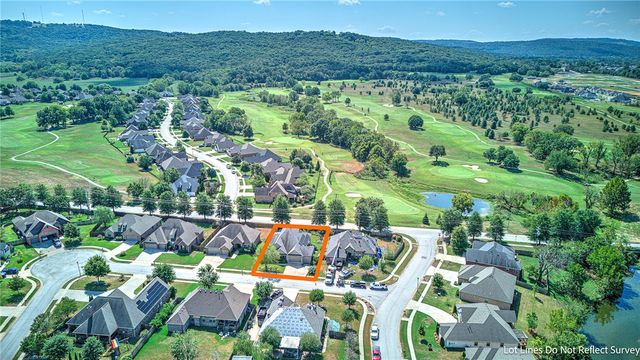 3791 Spanish Bay Place, Fayetteville, AR 72701