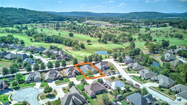 3791 Spanish Bay Place, Fayetteville, AR 72701