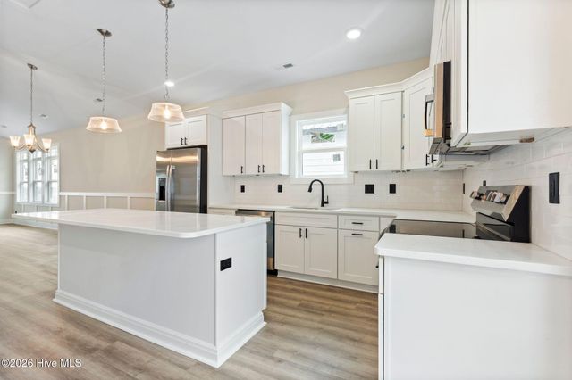 721 N New River Drive B, Surf City, NC 28445