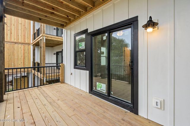 721 N New River Drive B, Surf City, NC 28445