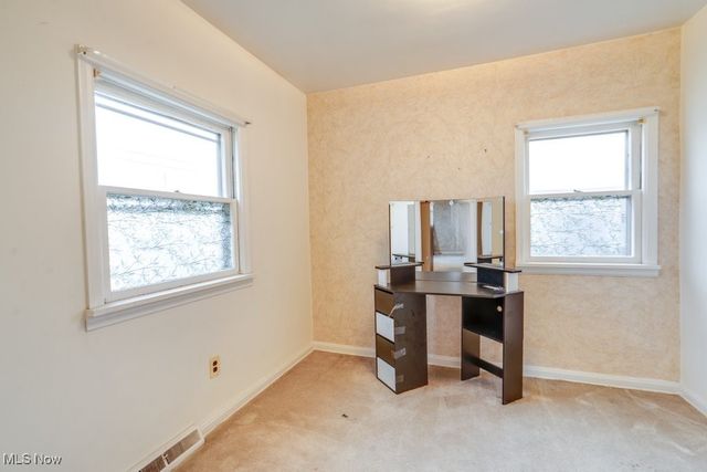 24681 Aurora Road, Bedford Heights, OH 44146