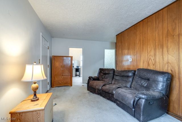 24681 Aurora Road, Bedford Heights, OH 44146