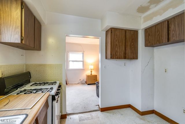 24681 Aurora Road, Bedford Heights, OH 44146