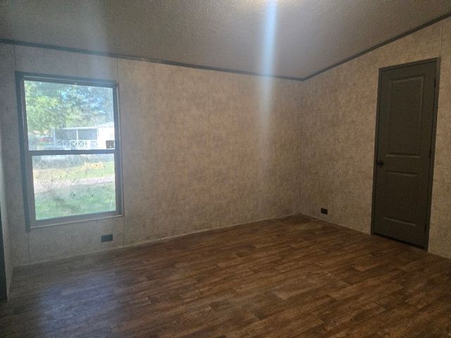 174 Maple Avenue, Streetman, TX 75859