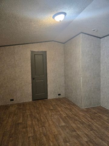 174 Maple Avenue, Streetman, TX 75859