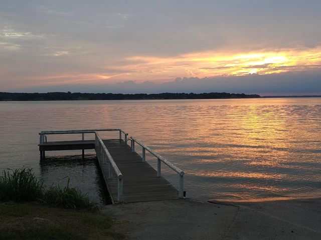 174 Maple Avenue, Streetman, TX 75859