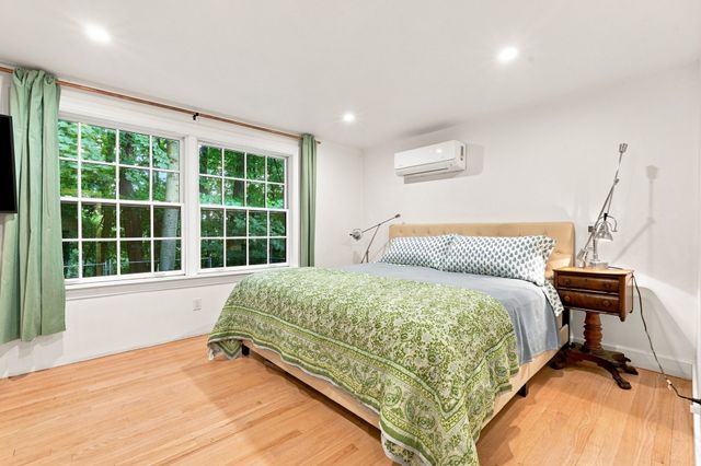 5 Pine St, South Hadley, MA 01075