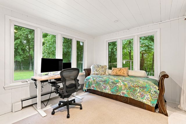 5 Pine St, South Hadley, MA 01075