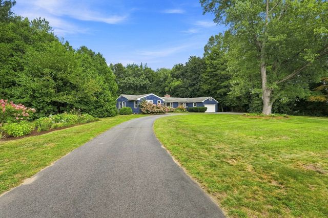 5 Pine St, South Hadley, MA 01075