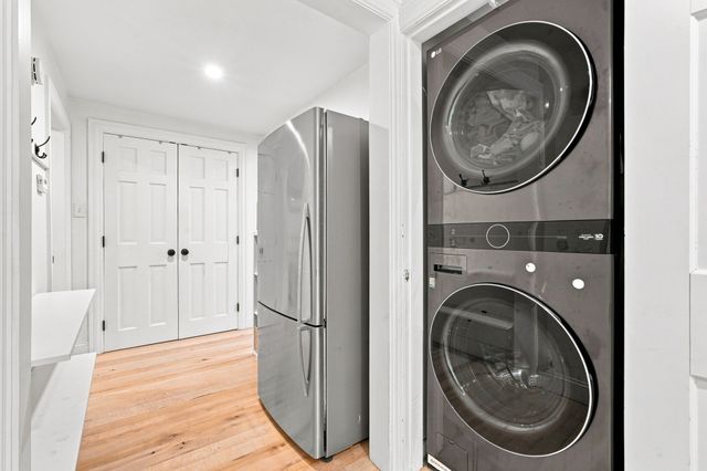 5 Pine St, South Hadley, MA 01075