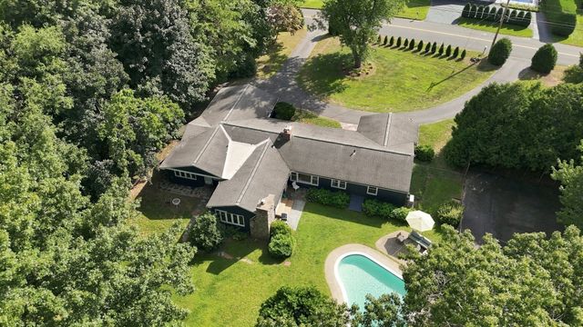 5 Pine St, South Hadley, MA 01075