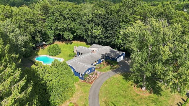 5 Pine St, South Hadley, MA 01075