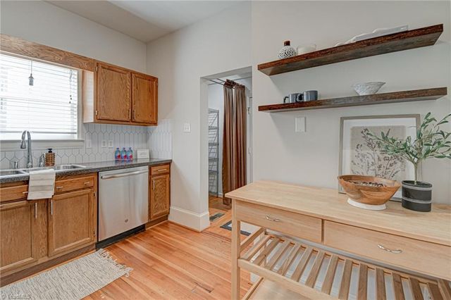 318 Corona Street, Winston-salem, NC 27103