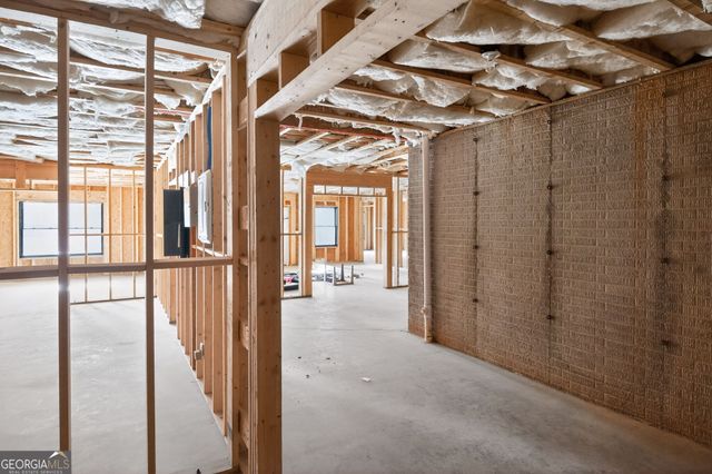 615 Forest Pointe Drive, Forsyth, GA 31029