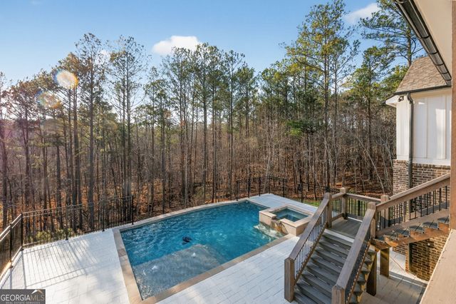 615 Forest Pointe Drive, Forsyth, GA 31029